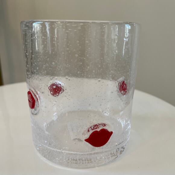 RED LIP Double Old Fashioned Glasses 14oz Set of 2 Valentines Day Barware New - Picture 6 of 9